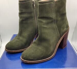 Seychelles Size 7.5 Lounge Suede Boots Womens Hunter Green Leather Ankle Zip